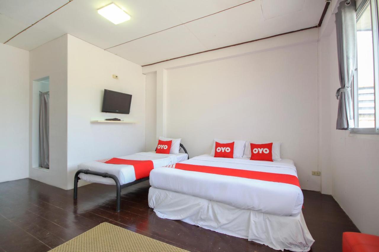 Oyo 1054 Phuket Backpacker Hostel Extérieur photo