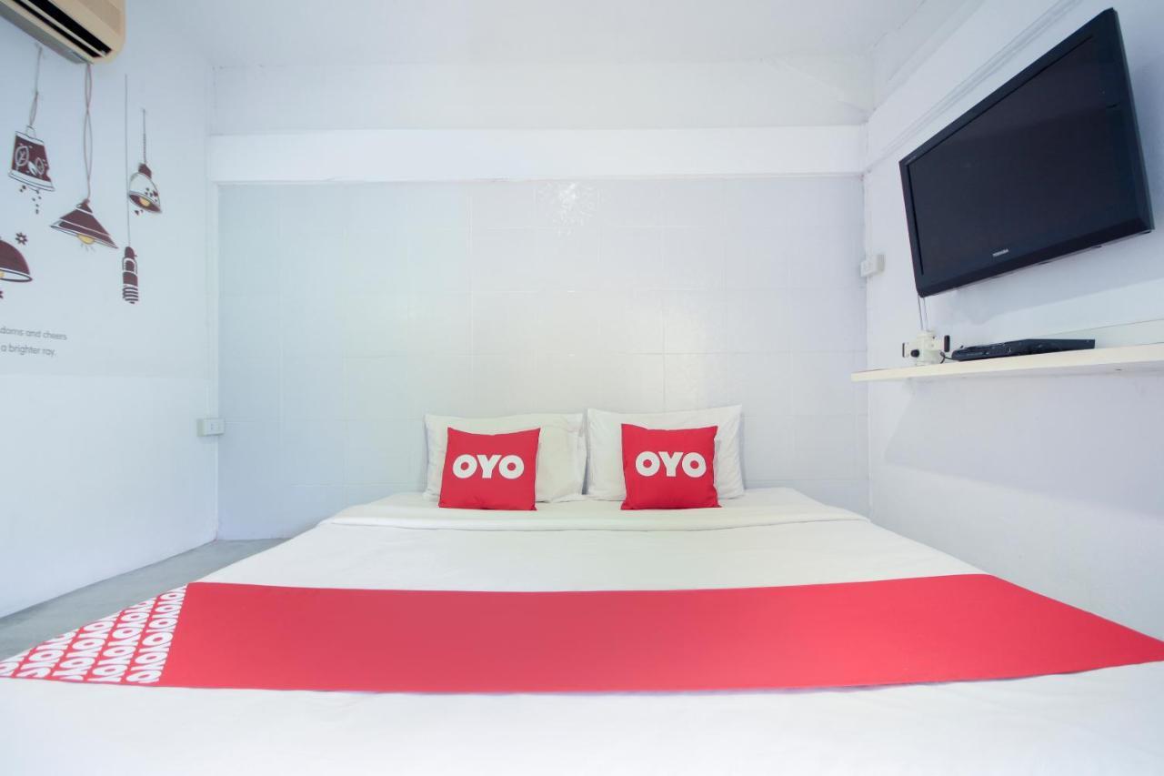 Oyo 1054 Phuket Backpacker Hostel Extérieur photo