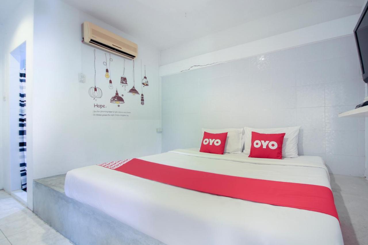 Oyo 1054 Phuket Backpacker Hostel Extérieur photo
