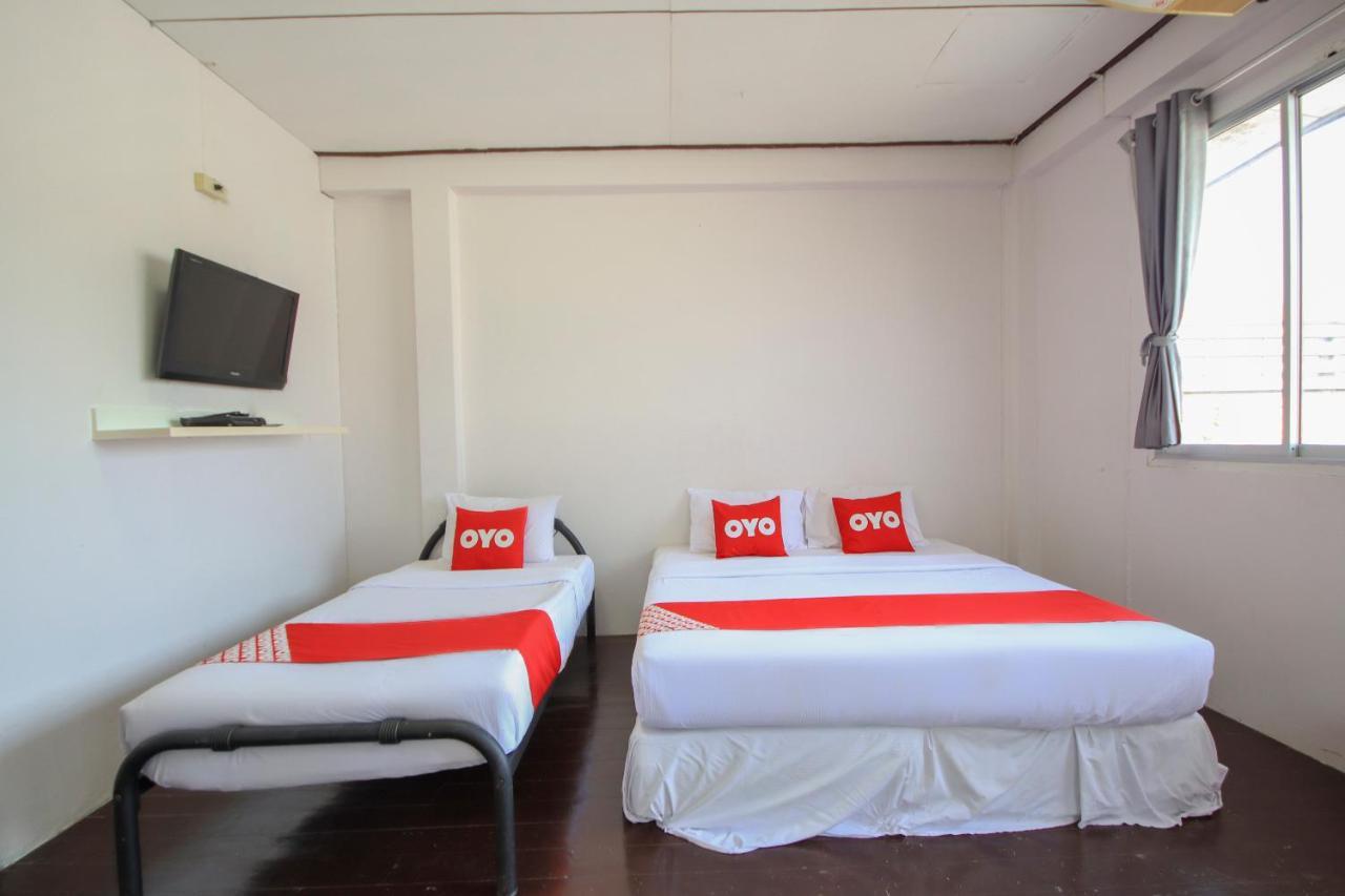 Oyo 1054 Phuket Backpacker Hostel Extérieur photo