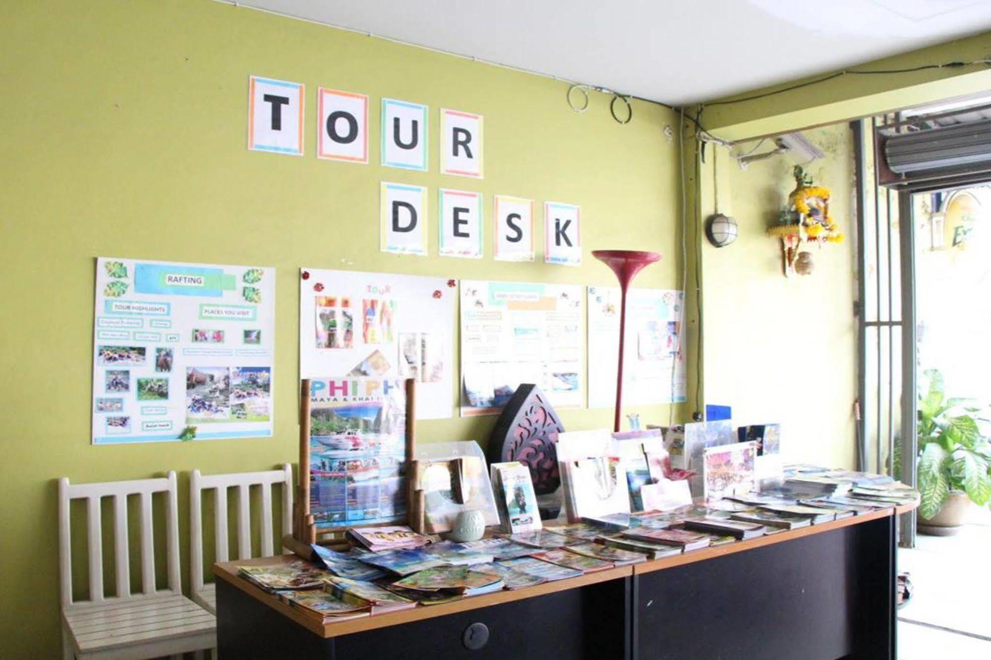 Oyo 1054 Phuket Backpacker Hostel Extérieur photo